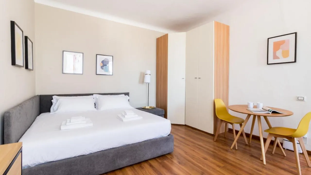 Italianway - Castel Morrone 21 Apartment Milan 0*,  Italy